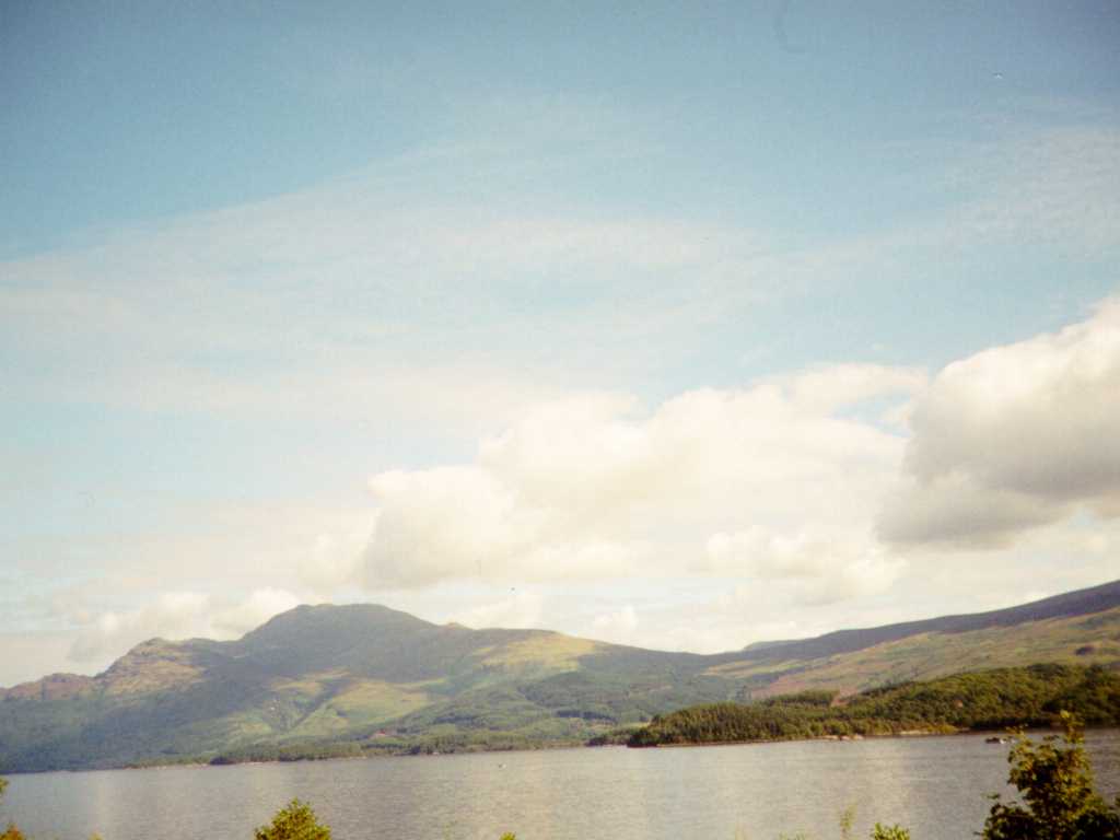 Loch Lomond (40960 Bytes)